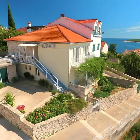 Forr - Hvar, Croatia * 赫瓦尔